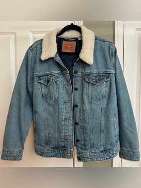 NWOT Levis Original Sherpa Trucker Jacket, 1X